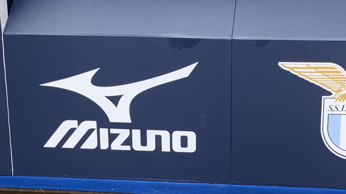 Lazio, la presentazione della terza maglia: lo spoiler della Mizuno - FOTO