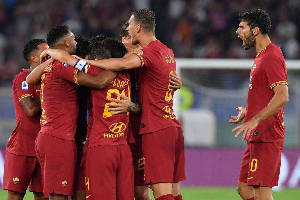 Lazio - Roma, i convocati di Fonseca: prima di Smalling, c'è Schick