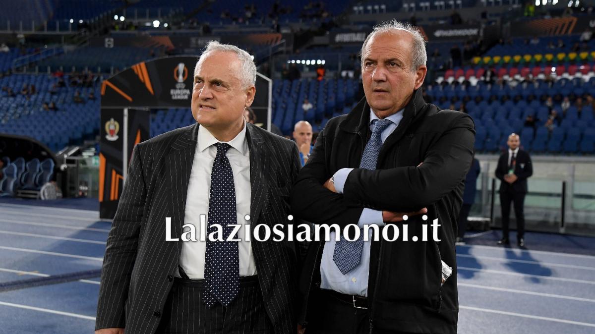 Lazio | Il club aspetta il sì di Sarri, ma intanto sonda un altro tecnico
