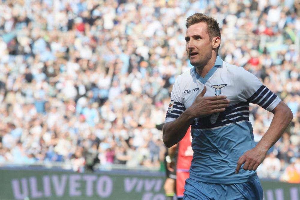Klose: "Mi piacerebbe allenare la Lazio. E su Immobile, Strakosha e Inzaghi..."