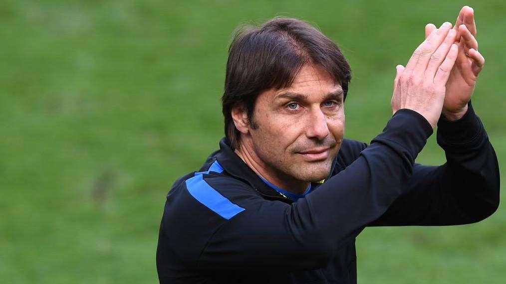 Napoli, accelerata per Conte: via libera di De Laurentiis, adesso...
