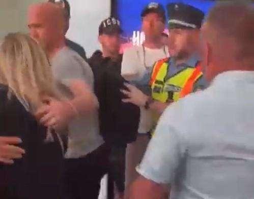 Europa League | Shock Taylor: aggredito dai tifosi della Roma in aeroporto - VIDEO