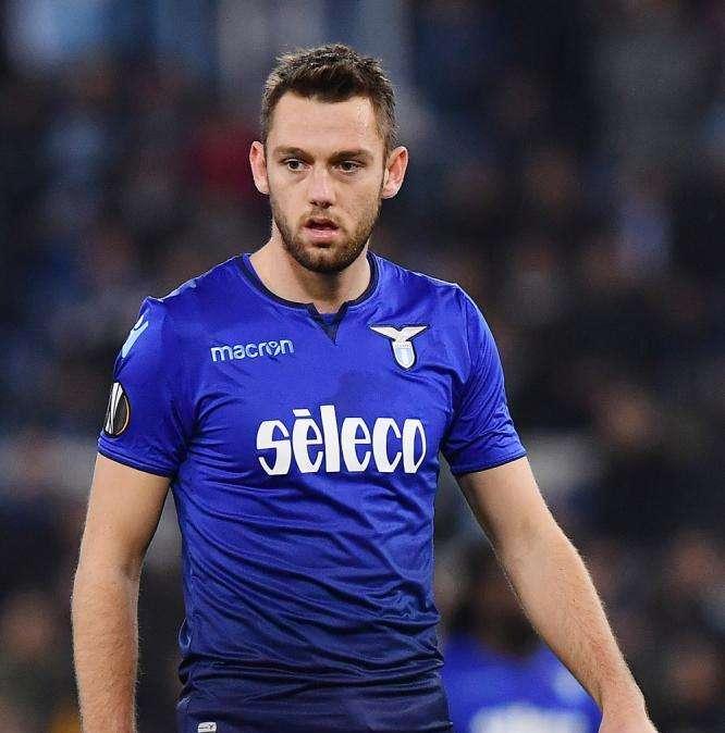 Inter, il ds Ausilio: "Accordo con de Vrij? Non posso confermare..."