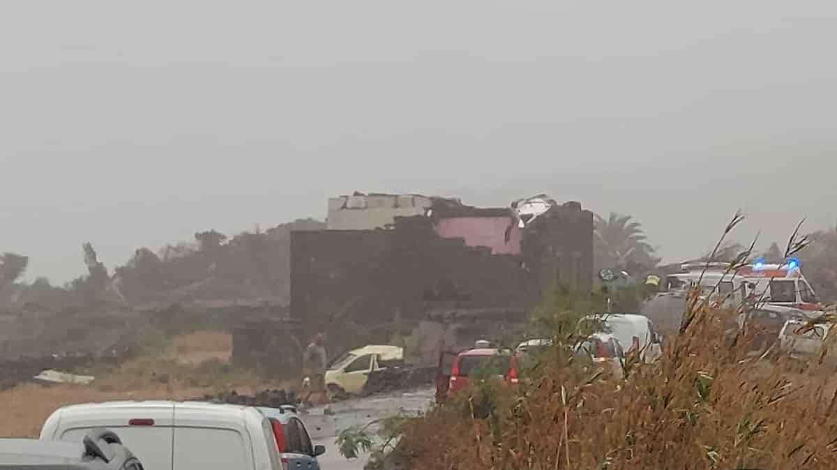Pantelleria, tromba d'aria sull'isola: "Due vittime, ma il bilancio è in aumento"