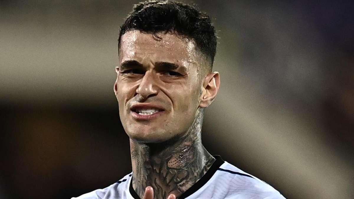 Atalanta | Scamacca, il ginocchio fa crack: subito operazione, tempi lunghi