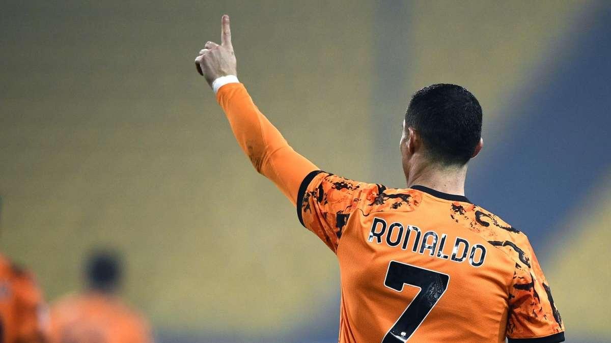 Serie A, la Juve passeggia al Tardini: Parma stracciato con un netto 4-0