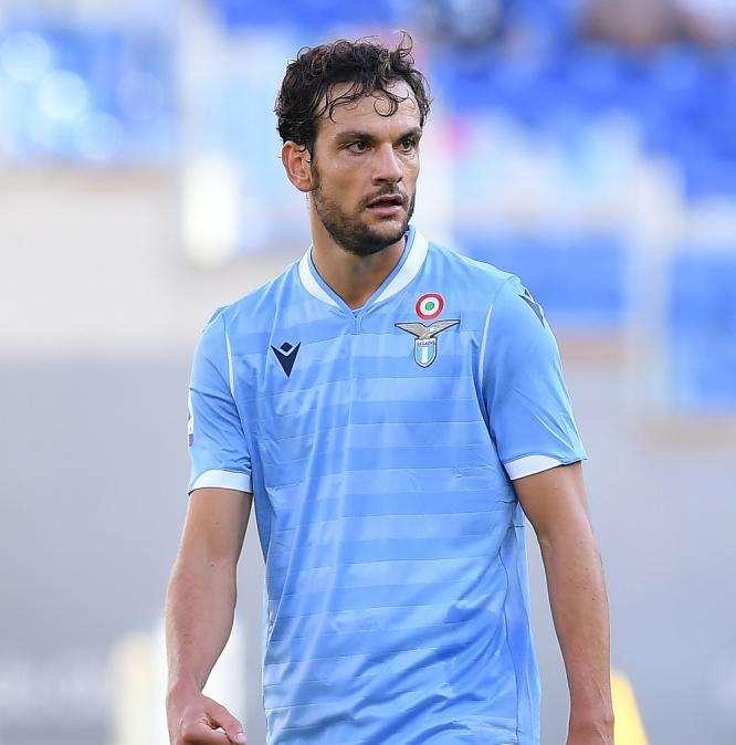FORMELLO - Lazio, Parolo alla Leiva. Lazzari supera Marusic, il Tucu con Ciro