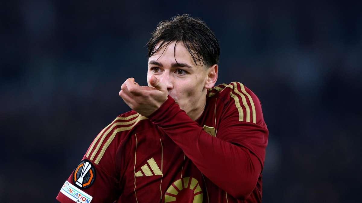 Roma, Pisilli e la sfida alla Lazio: "Che adrenalina! Il derby è incredibile"