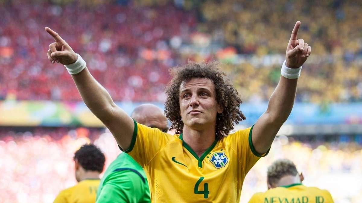 Calciomercato, dal Brasile sicuri: "Offerta ufficiale del Flamengo per David Luiz"