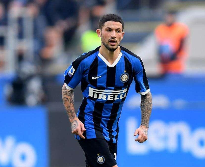 Inter, Sensi: "Vogliamo restare attaccati alla Juve, ma la Lazio..."