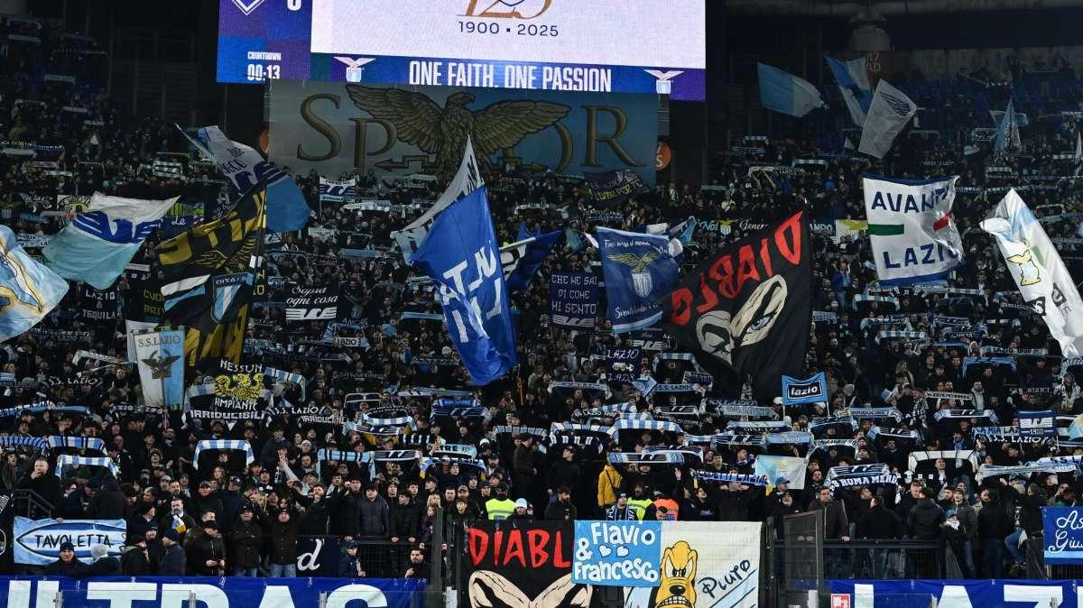 Lazio, il numero degli abbonati cresce ancora: ecco l'ultimo dato