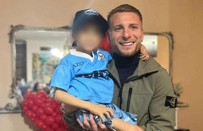 Lazio, Immobile campione di solidarietà: l’incontro con il piccolo Alessio