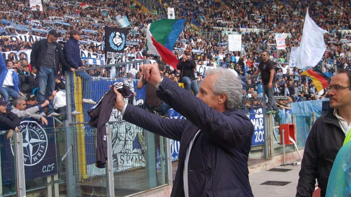 Gabriele Sandri, lo striscione della Curva Nord: "Non esiste un inizio, non esiste una fine" - FT