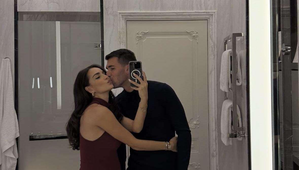 Lazio, dolce attesa per Romagnoli: la compagna svela la gravidanza - FOTO