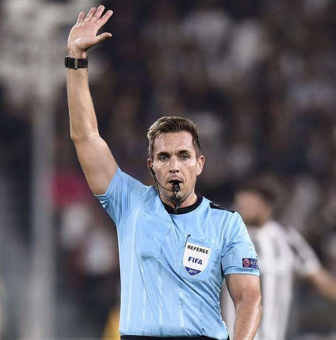 MOVIOLA - Lazio - Celtic: Stieler, che disastro! Clamoroso il rigore non concesso ai biancocelesti