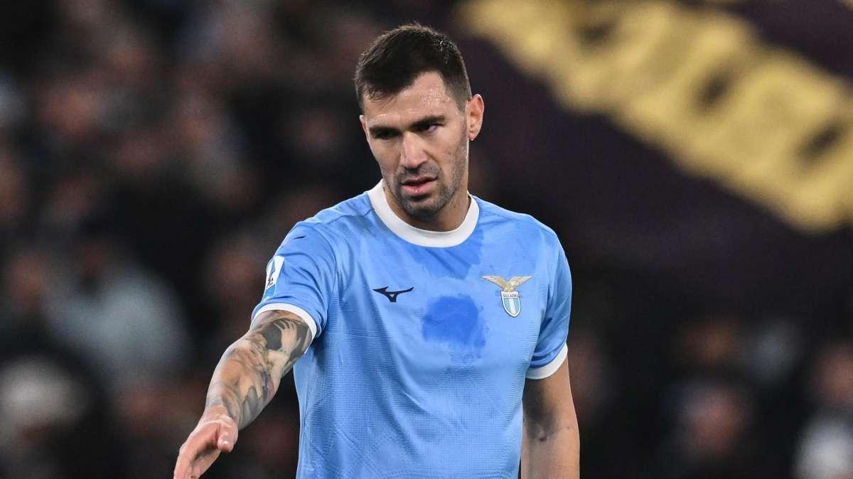 Lazio, caos Romagnoli: nuovo colloquio con Sarri. L'Al Sadd aspetta, ma...
