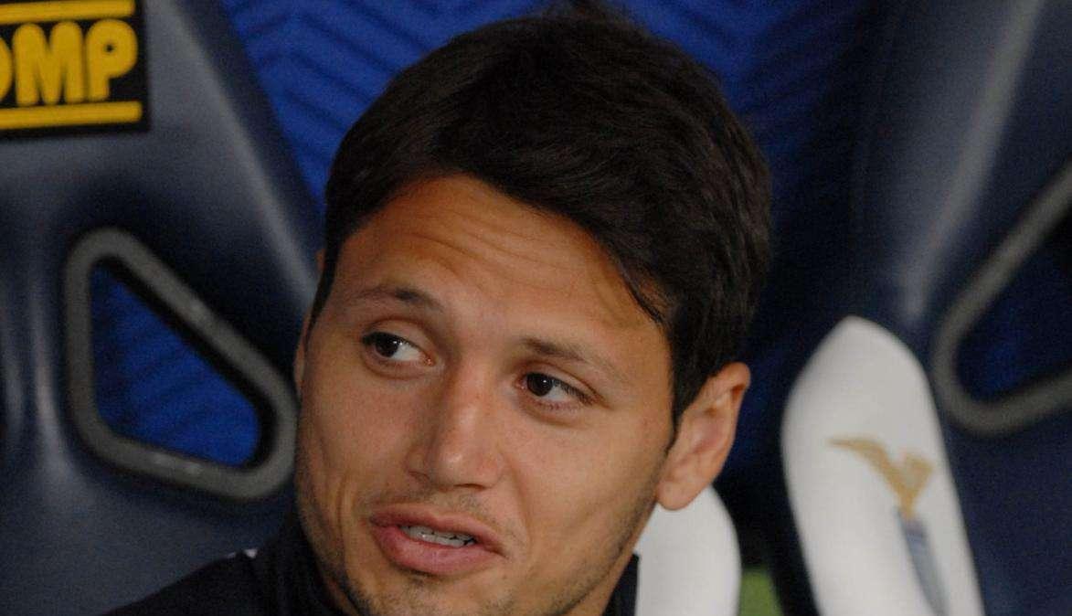 L'Atletico vende Aguero e rilancia per Zàrate... Bozzo è in volo per Madrid