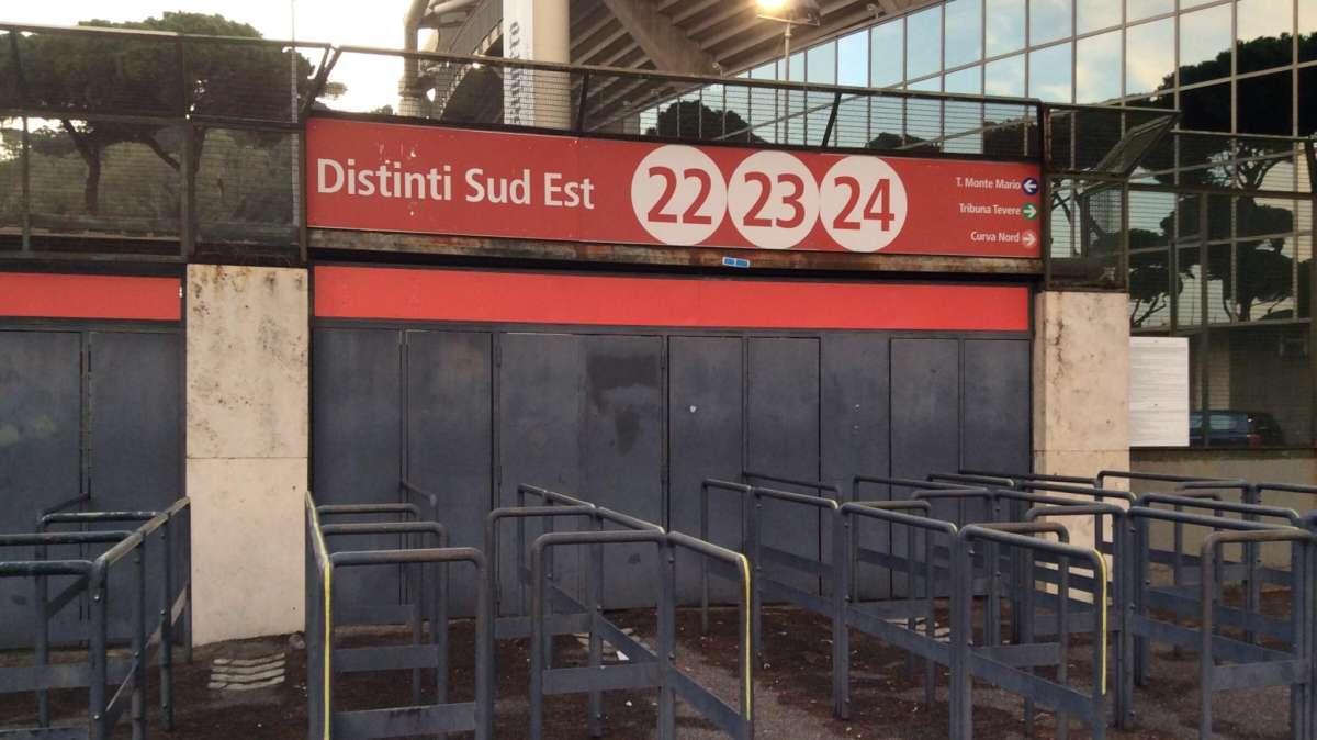 Lazio - Rennes, ecco il look del distinto chiuso - FOTO
