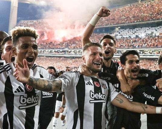 Besiktas, Immobile diventa 'Il Signore Oscuro': l'omaggio alla Harry Potter - FOTO