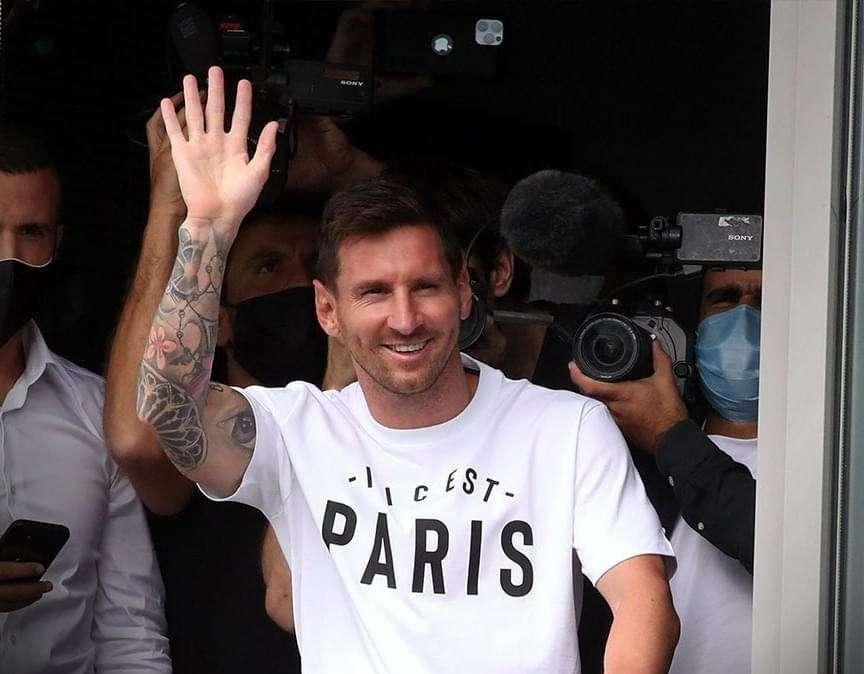 PSG, Messi si presenta: “Voglio vincere la Champions. Affrontare il Barcellona? Sarebbe bello”