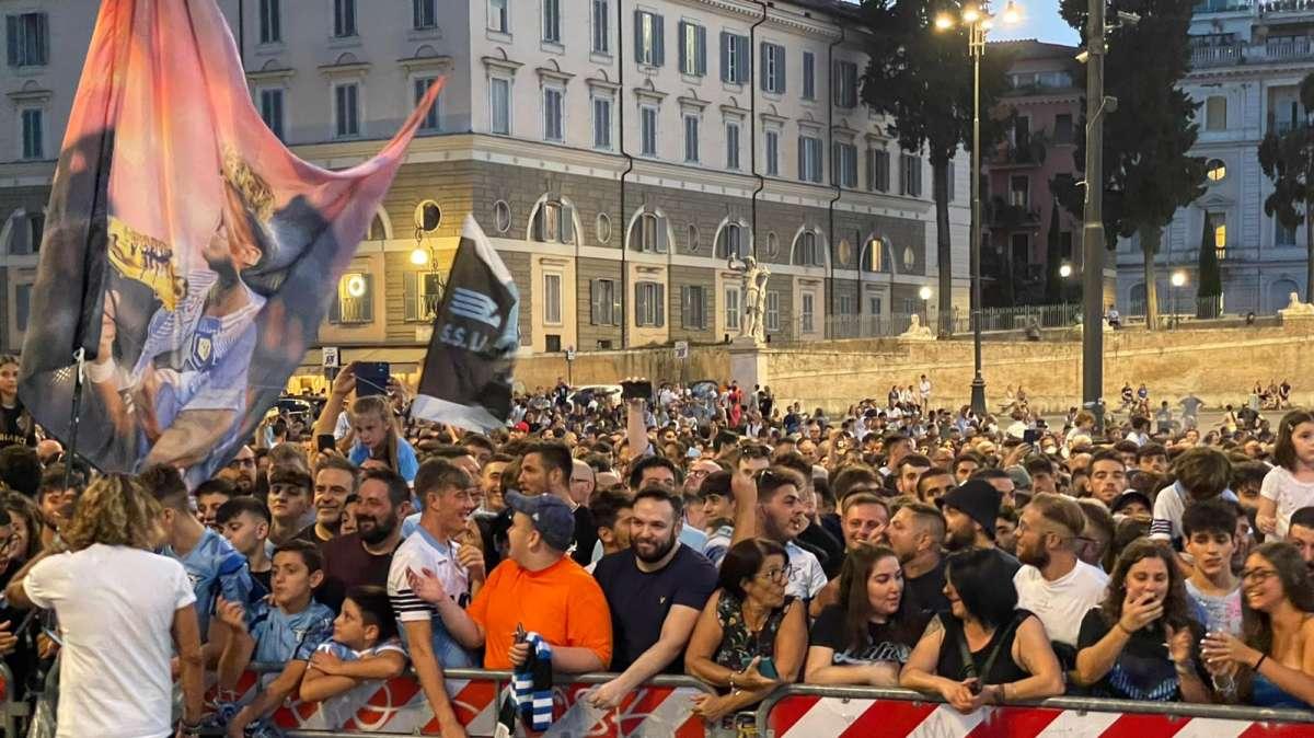 Lazio, Francesca Manzini: "Sarri? Posso regalargli un pacchetto di sigarette"