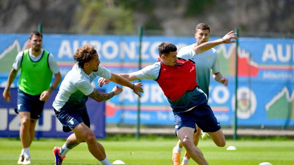 Lazio - Auronzo, i tifosi abbracciano la squadra: il dato sui biglietti