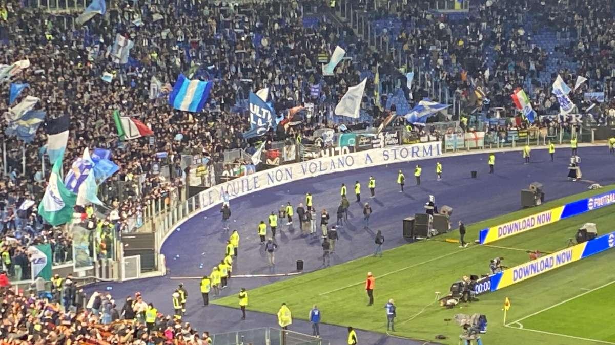 Roma - Lazio, un pubblico da applaudire: Pedro l'unico sotto la Curva Nord - VIDEO
