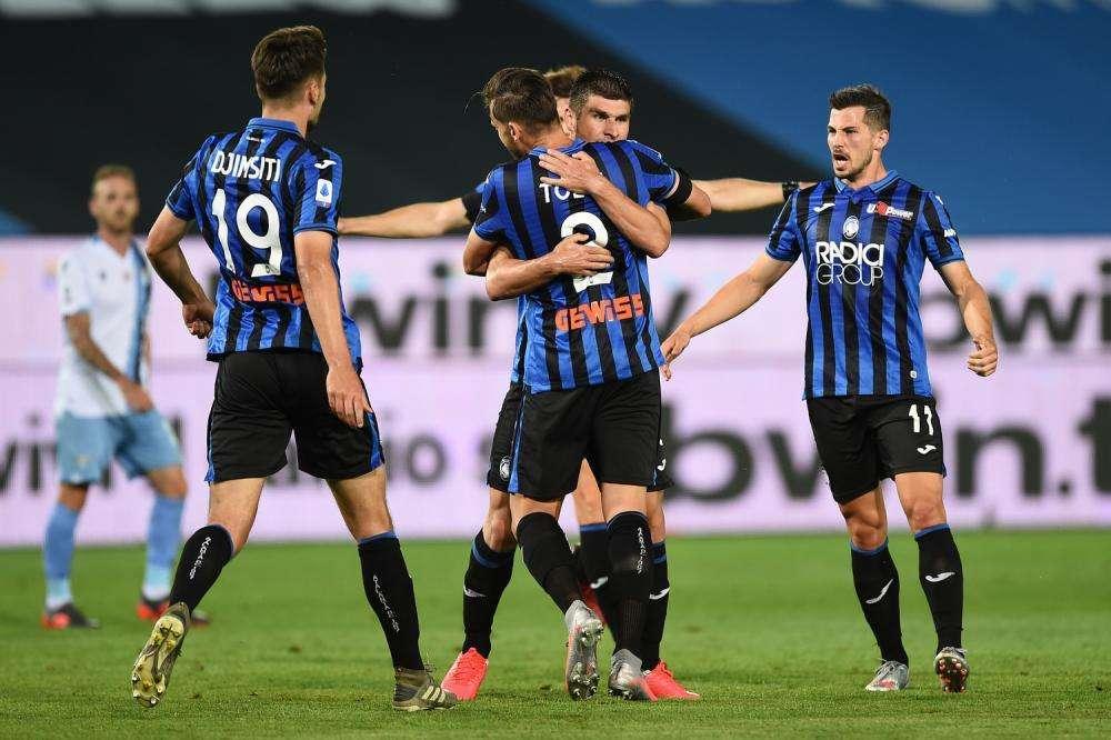 Lazio a razzo, poi si spegne: l’Atalanta la ribalta e vince 3-2