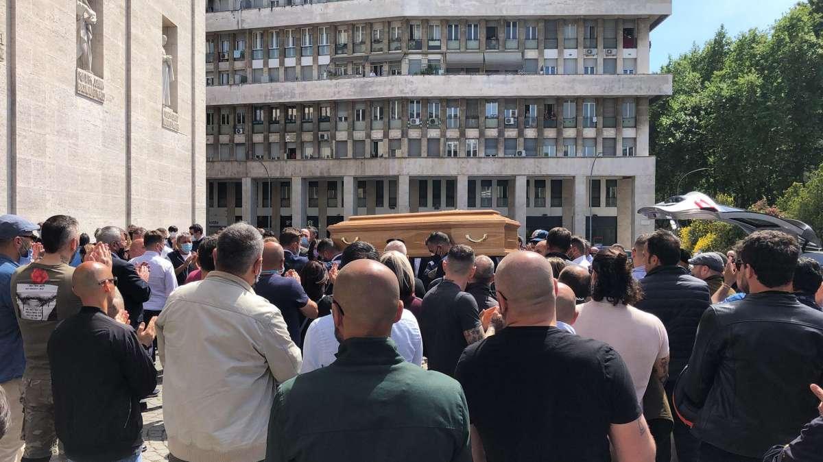 Lazio, l'ultimo saluto a Enza nella Chiesa di Don Bosco - FT&VD