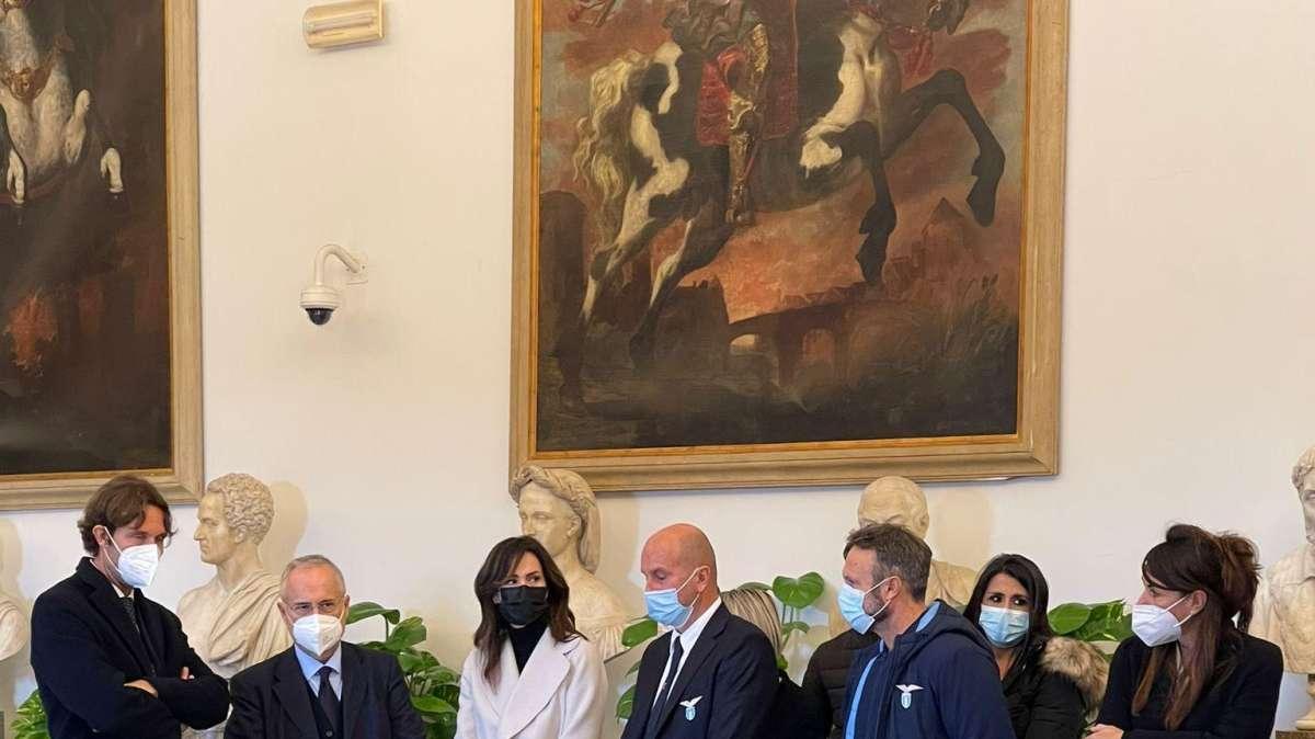 La Lazio omaggia Galeazzi: maglia biancoceleste e tanta emozione - PHOTOGALLERY