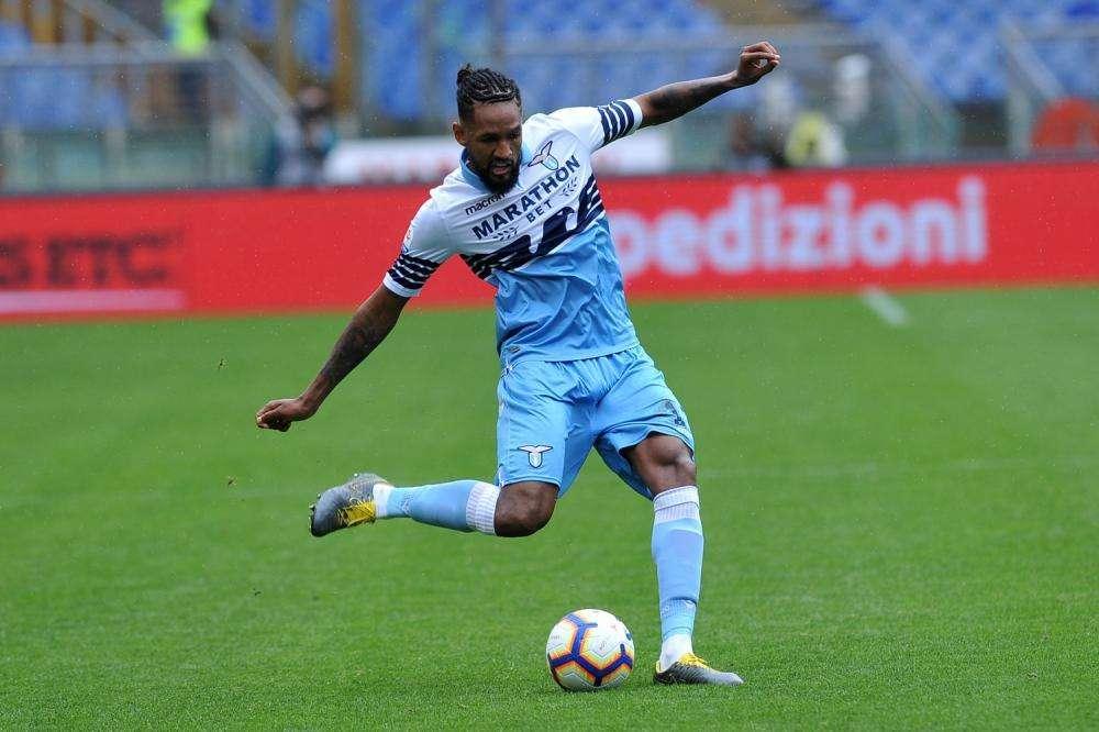 Calciomercato Lazio, al lavoro sugli esuberi: il punto su Wallace e Durmisi