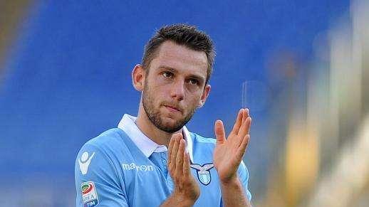 Tutti pazzi per de Vrij: Chelsea e United se lo contendono e Lotito spara altissimo...