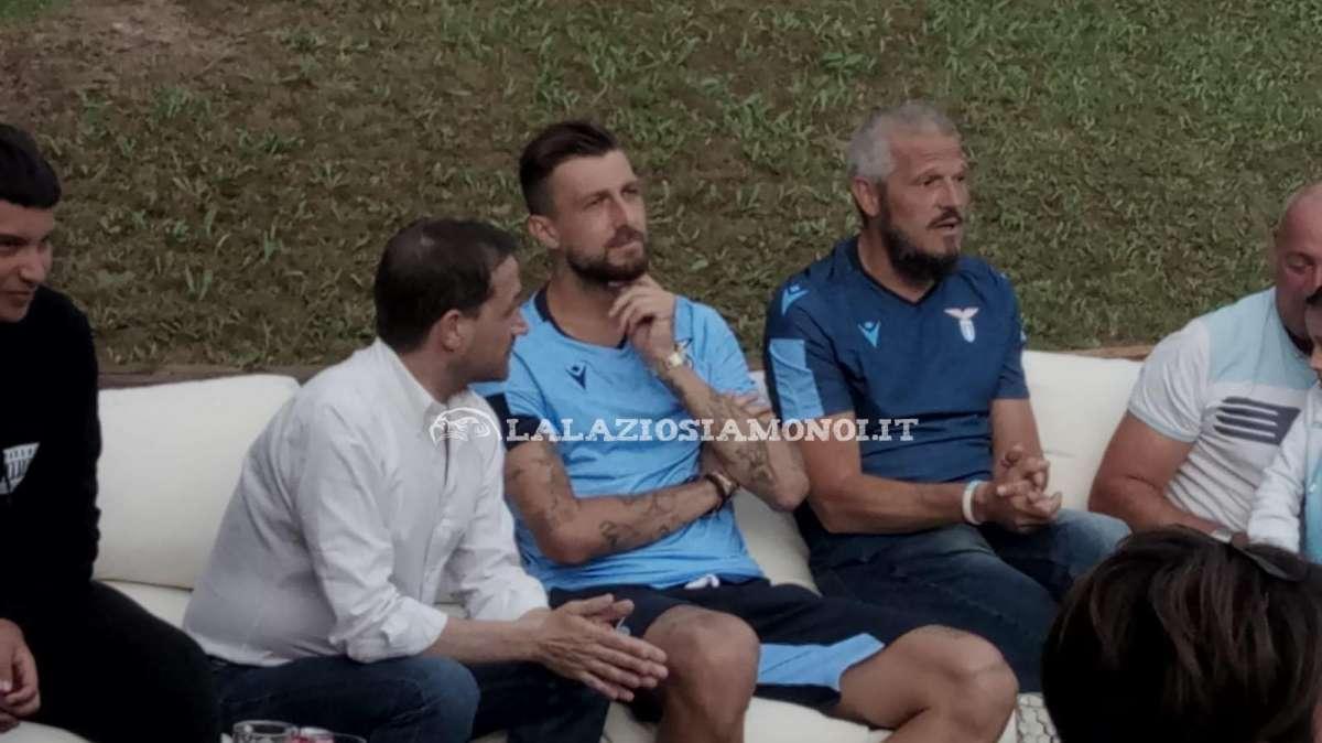 RITIRO LAZIO, GIORNO 7 - Acerbi: "Colpito dai tifosi presenti, ci danno la carica" - FOTO&VIDEO