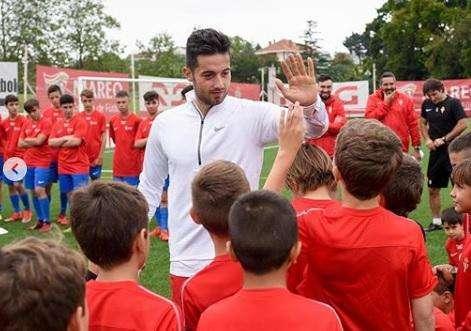 Lazio, Jony incontra i bambini: ospite del Campus Mareo - FOTO