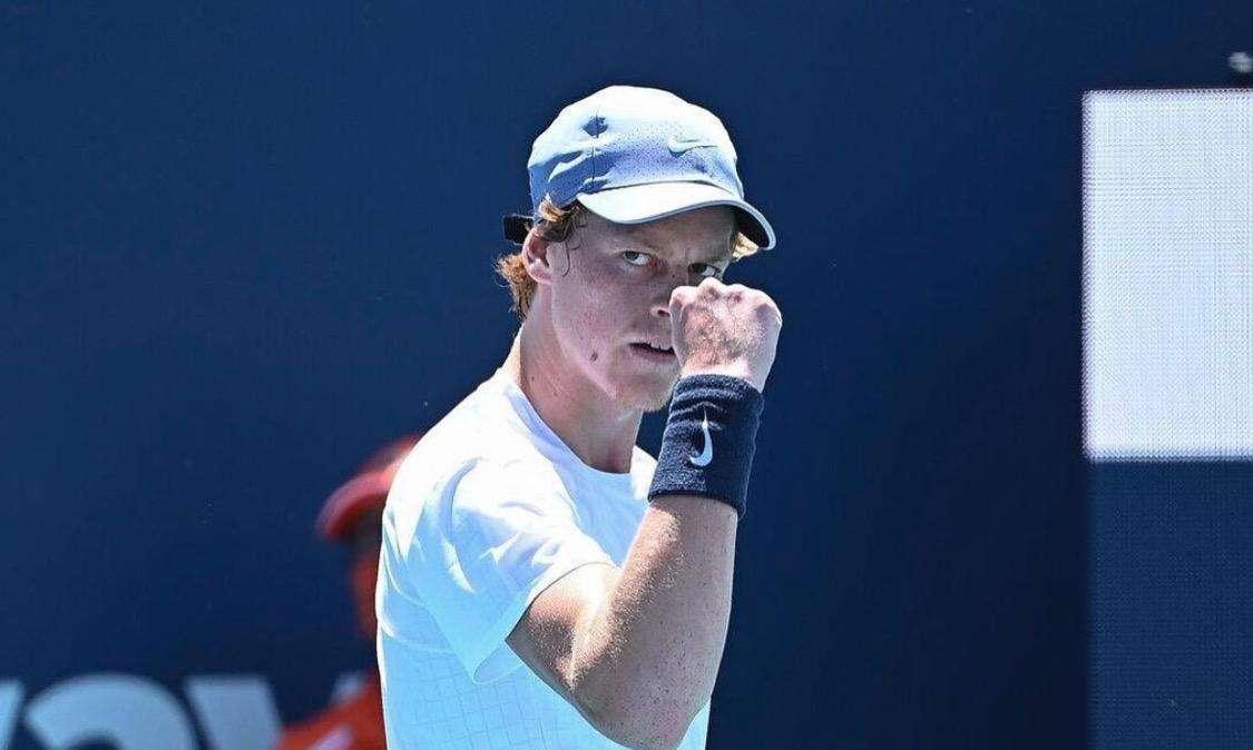 Tennis, Sinner da sogno: Bautista battuto e finale del Masters 1000 di Miami