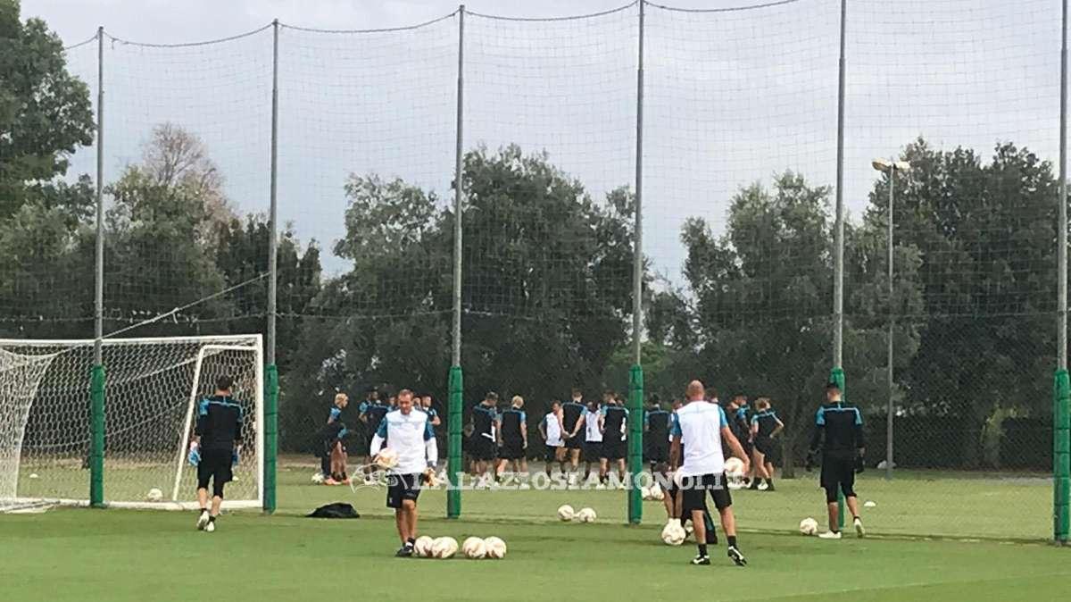 Lazio - Apollon, i quindici minuti aperti ai media: si rivede Strakosha - VIDEO