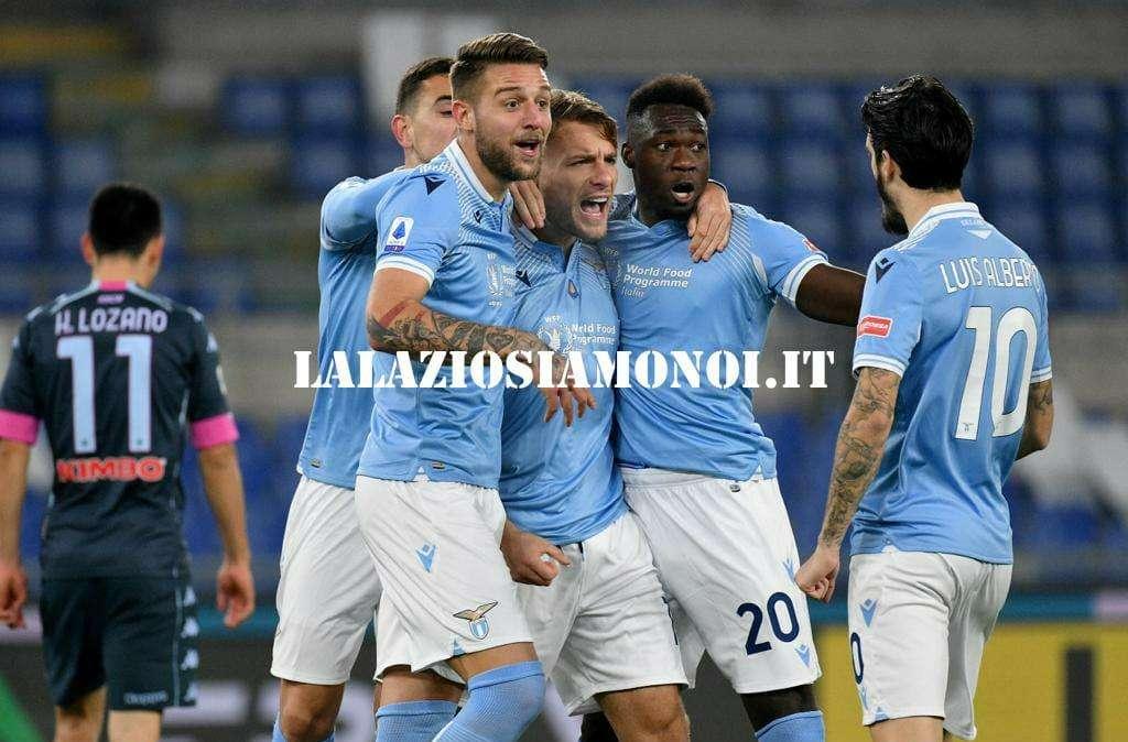 Napoli - Lazio, squadra in partenza verso la città partenopea - VIDEO