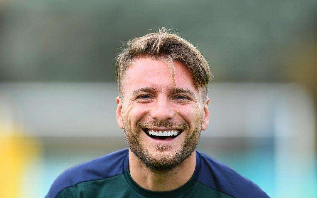 L'Italia torna in campo a Coverciano. E tra i sorrisi c'è anche quello di Immobile... - FOTO