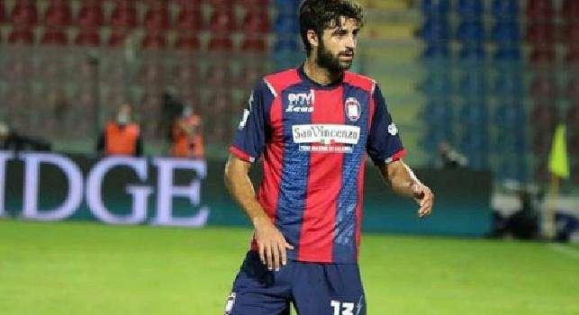 Giudice Sportivo, un giocatore del Crotone salta la sfida con la Lazio