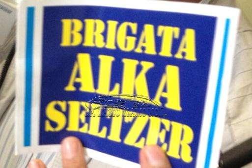 Il mal di pancia si combatte con lo spirito: nasce la Brigata Alka-Seltzer - FOTO