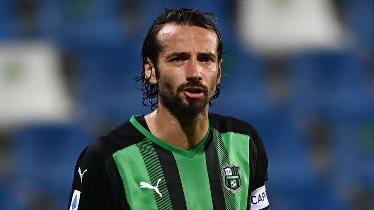 Calciomercato Lazio, difesa da rifare: spuntano due nomi nuovi