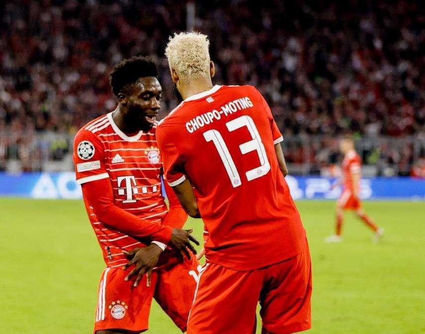 Bayern, tegola Davies: strappo alla coscia, ma il Mondiale non sembra a rischio