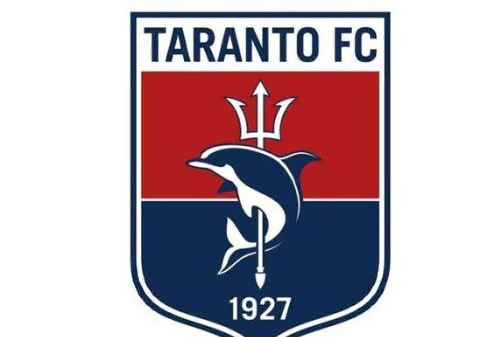 Sotto 0-5, i tifosi del Taranto impediscono di iniziare il secondo tempo
