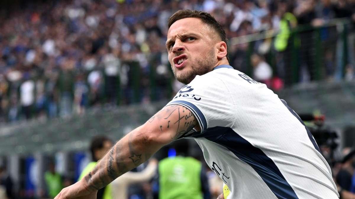 Arnautovic e Lautaro, Inter di rabbia e classe: è 2-0 sul Cagliari al 45'