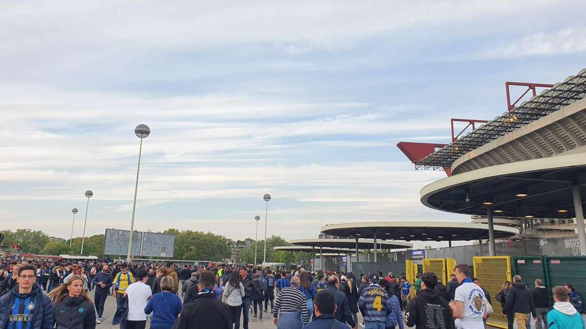 FOTO - Inter-Milan, sale l'attesa per il derby di Coppa Italia