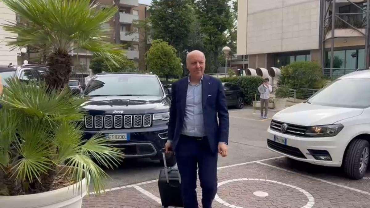 Marotta: "Spiace per Arnautovic, andiamo avanti così. Dimarco prolunga, per Mkhitaryan ci vuole tempo"