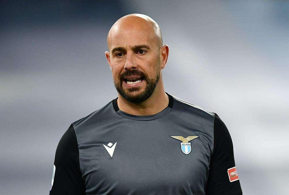 Reina colpito da una monetina a Bergamo: l'Atalanta rischia la squalifica dello stadio 