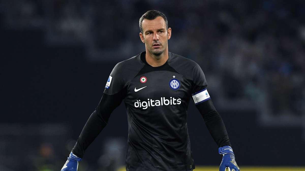 Handanovic, inizia l'ultimo ballo: a giugno saluterà l'Inter e s'interrogherà sul futuro