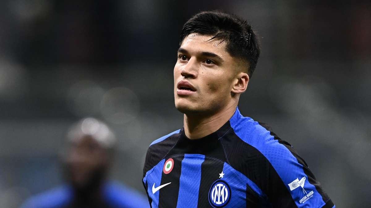 La crisi senza fine di Correa. Titolare tra i mugugni di San Siro e messo alla porta  