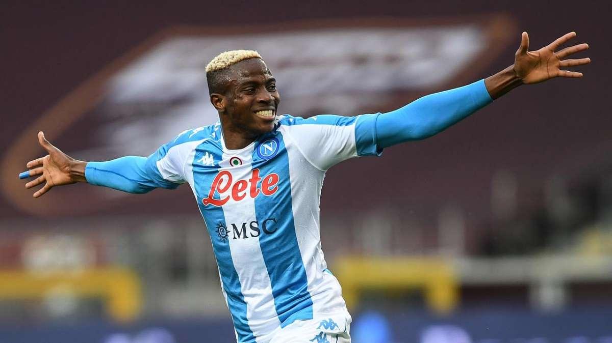 Napoli, nel ricorso per la squalifica di Osimhen anche il caso Immobile-Vidal